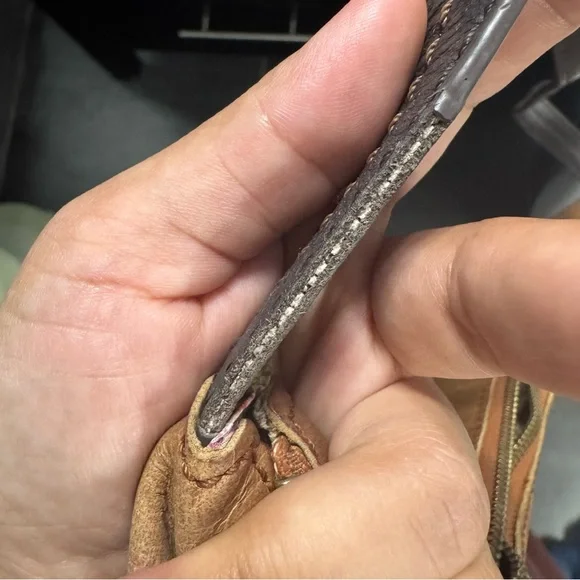 The Sak Kendra Leather Hobo Shoulder Bag - Picture 7 of 10